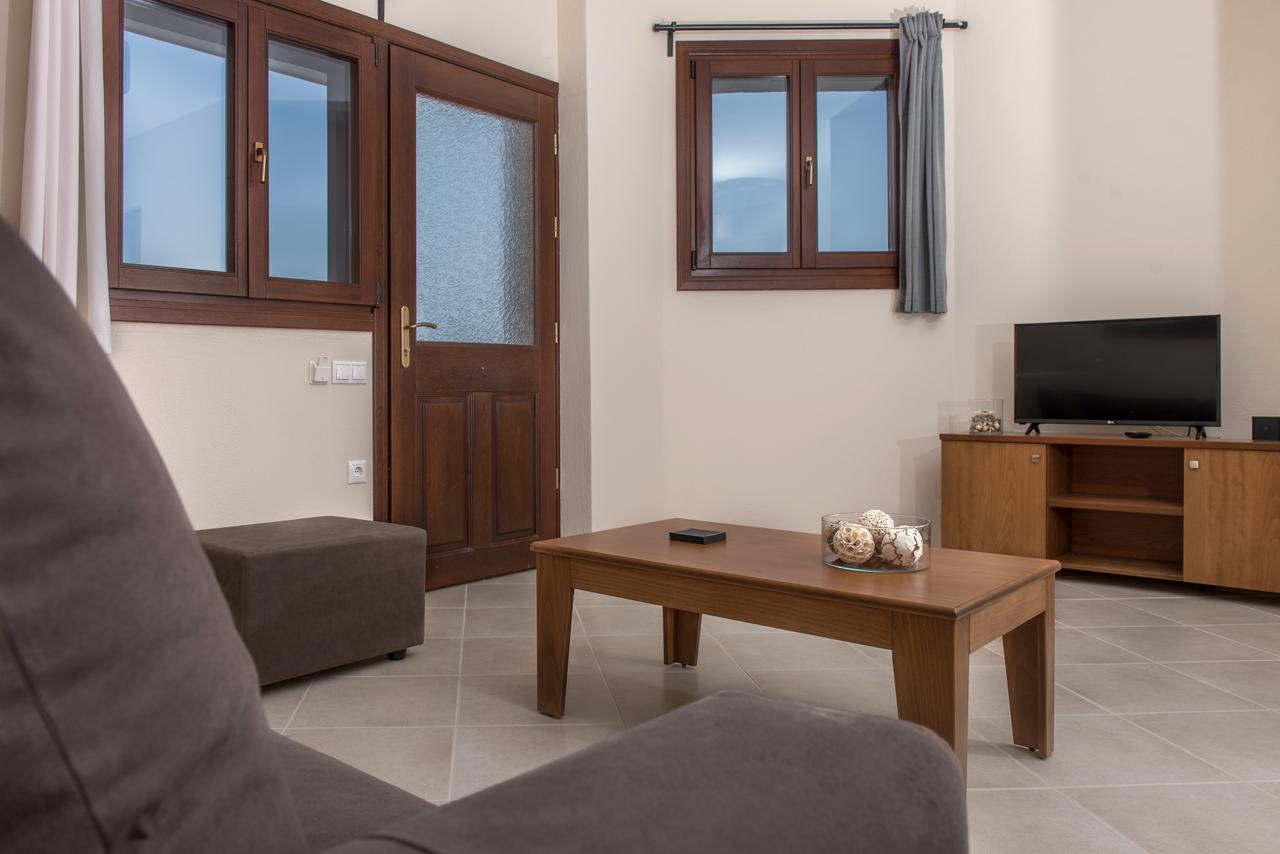 Pleiades Casual Living Apartment Nea Roda Exterior photo