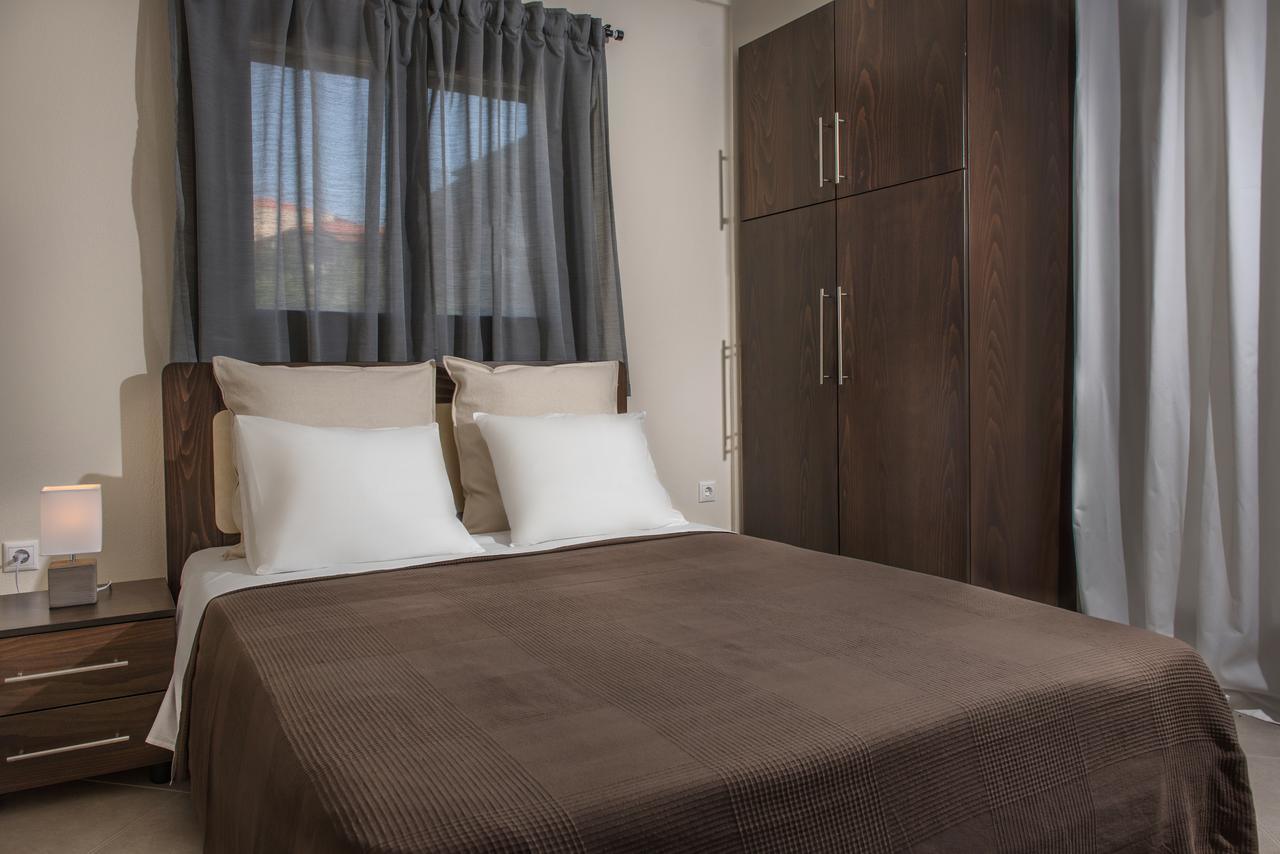 Pleiades Casual Living Apartment Nea Roda Exterior photo